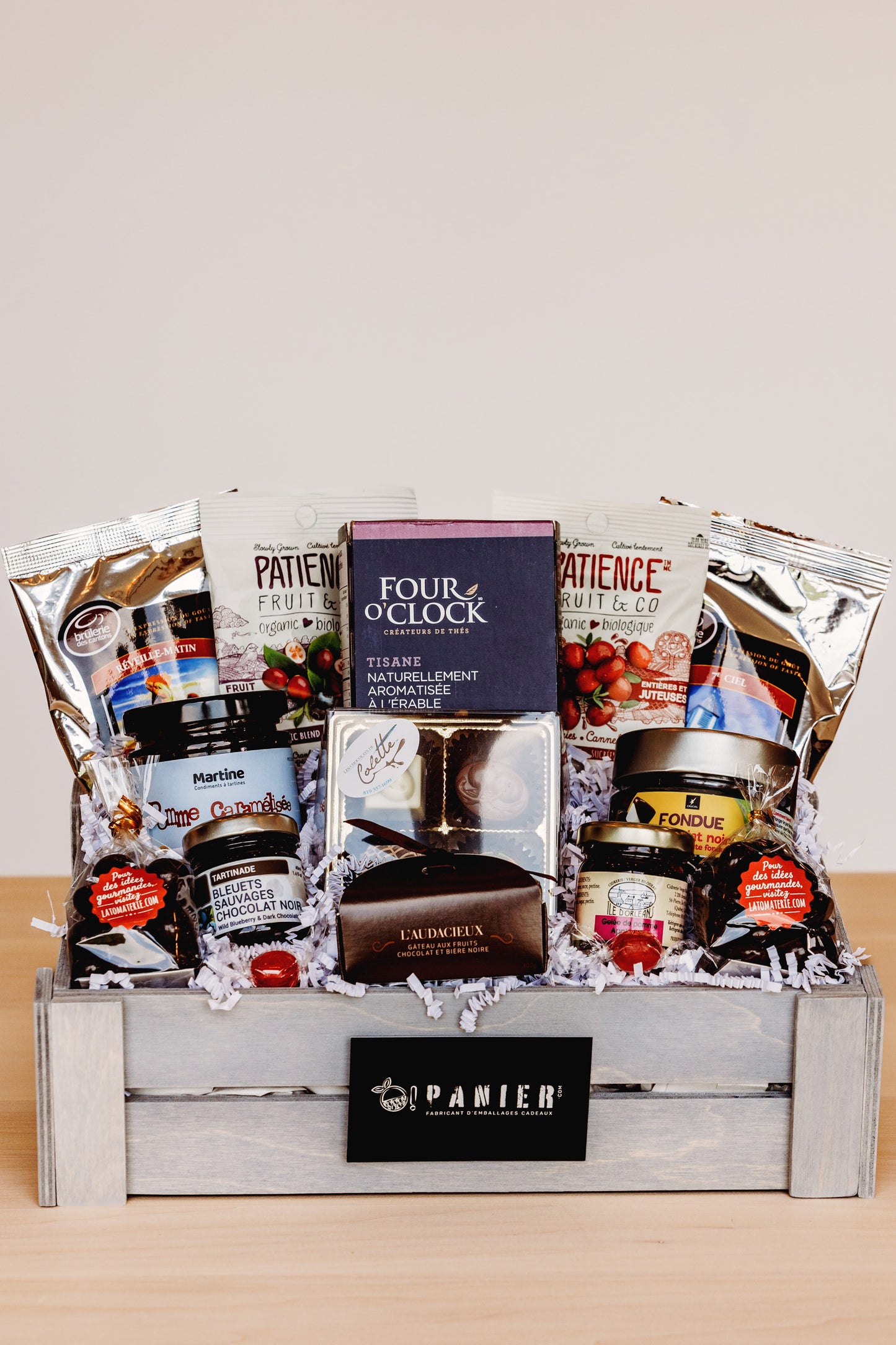 Panier cadeau de O Panier avec confiture et chocolat