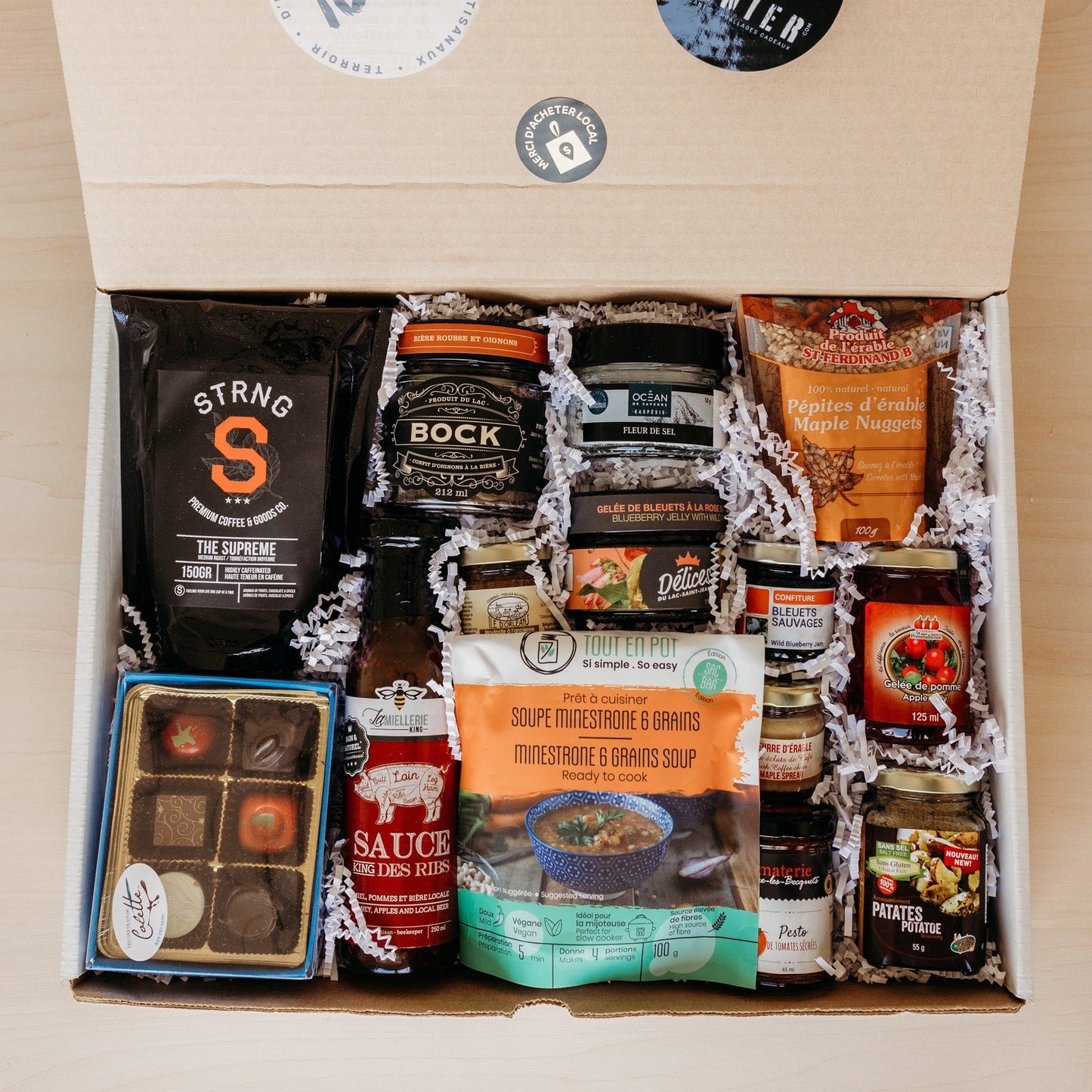 Boite cadeau avec produits du terroir du Québec